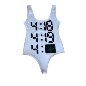 Body Blanco 4_20 Cannábico para Mujer – Streetwear Lifestyle